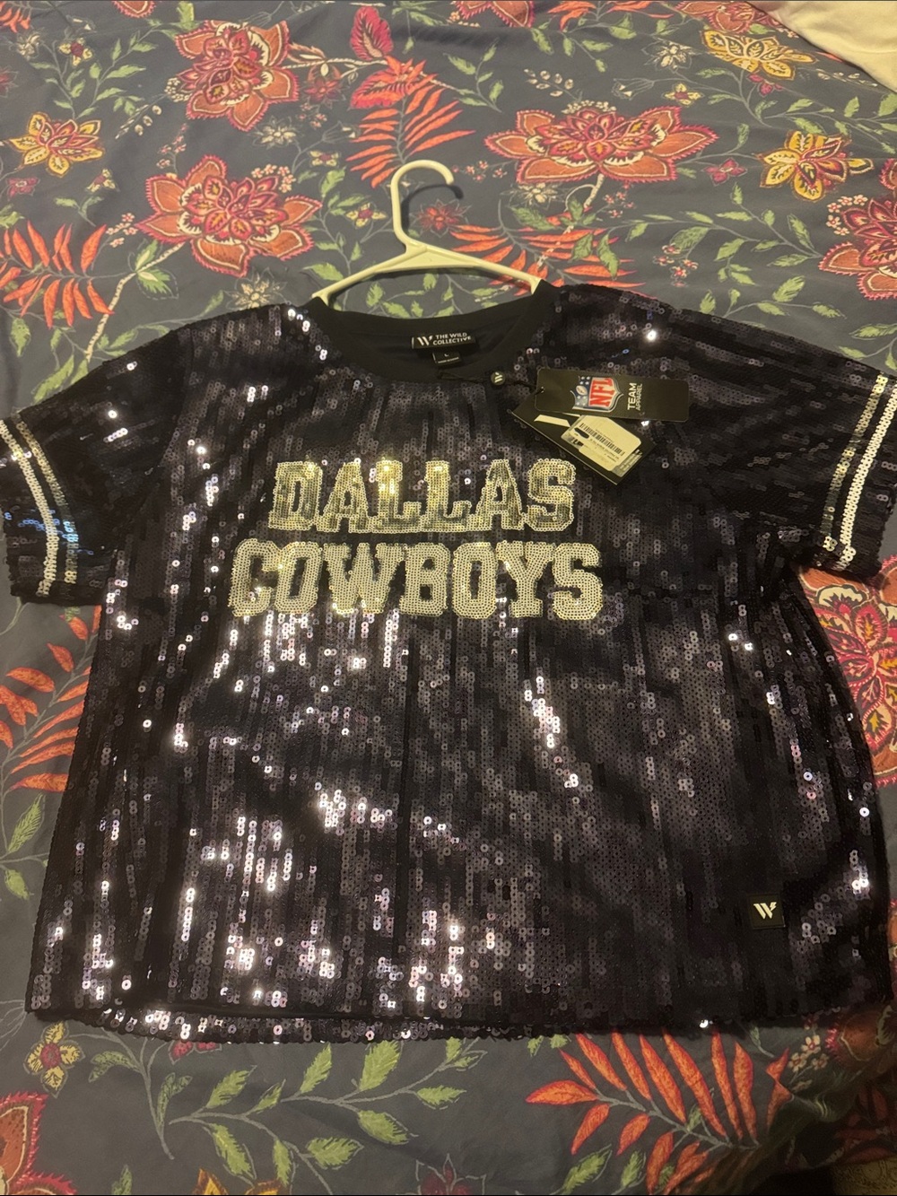Dallas Cowboys Sequin Crop Tee in Navy Blue - Women's